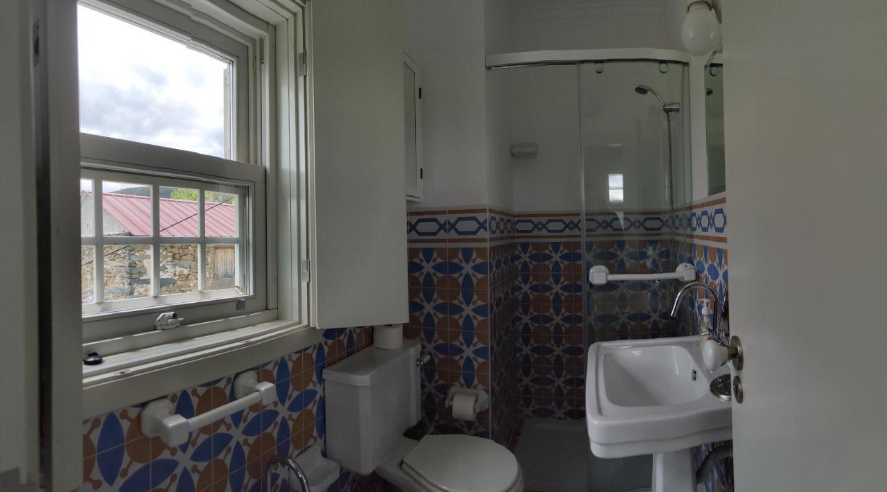 Bed and Breakfast Vila Nazare Castro Daire Exterior foto